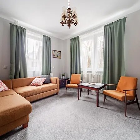 Apartament Vintage Apartment *
